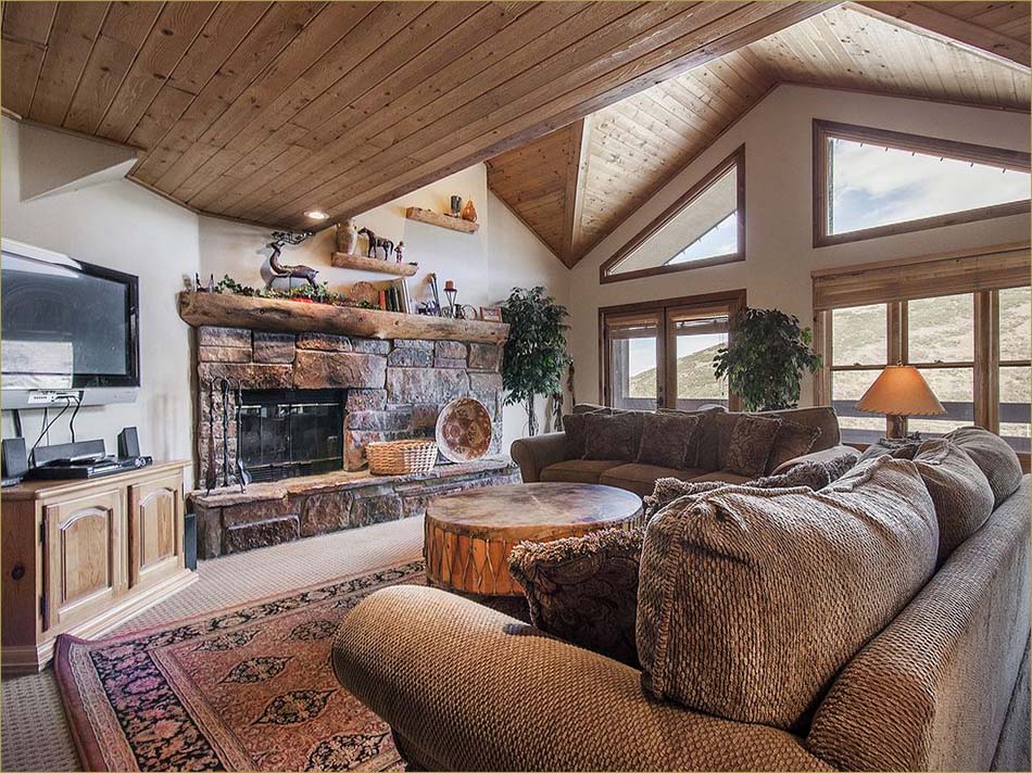 Large slopeside vacation rentals by owner in Park City choose from 3 - 4 bedroom vacation rental homes