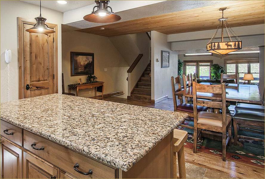Park City Vacation Rentals 4 Bedroom Private Homes Park City Mountain Resort For Rent By Owner Hot Tub Luxury Ski Slopeside Lodging Accommodations sleeps 11!